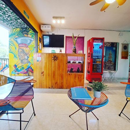 Hostel Shalom Adonai Cartagène Extérieur photo