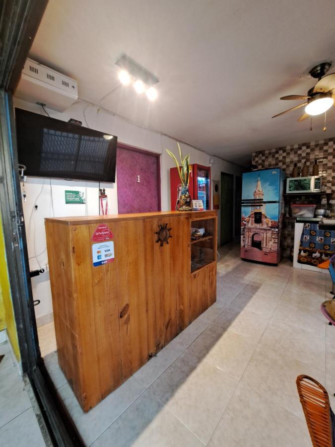 Hostel Shalom Adonai Cartagène Extérieur photo