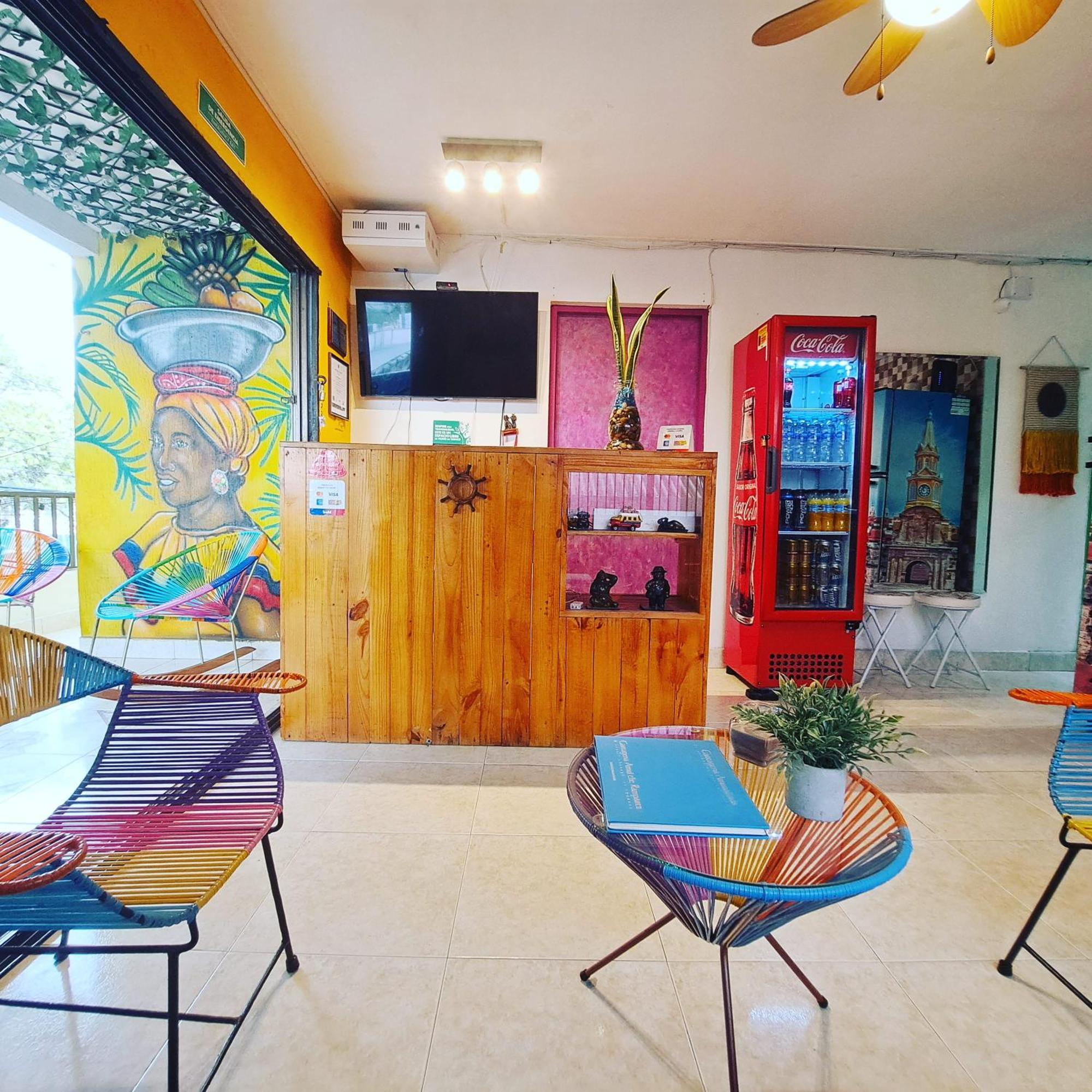 Hostel Shalom Adonai Cartagène Extérieur photo