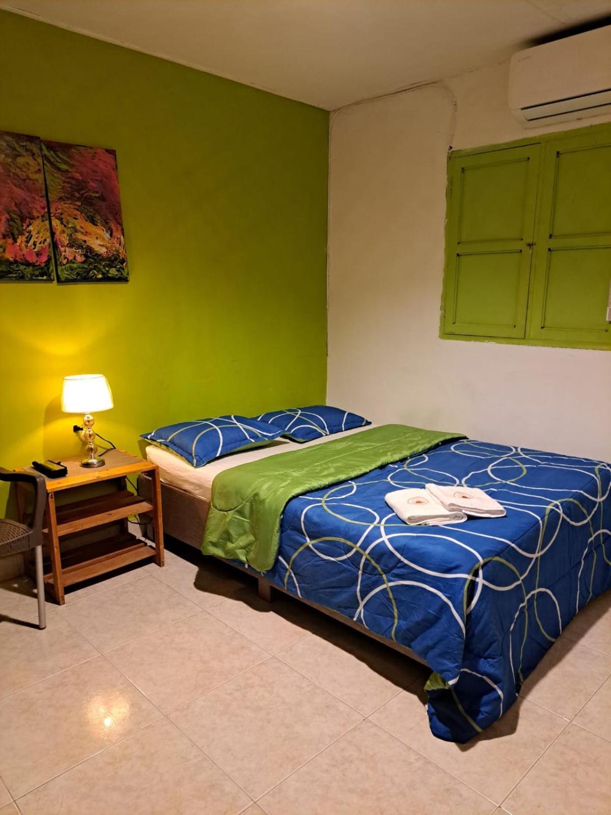 Hostel Shalom Adonai Cartagène Extérieur photo