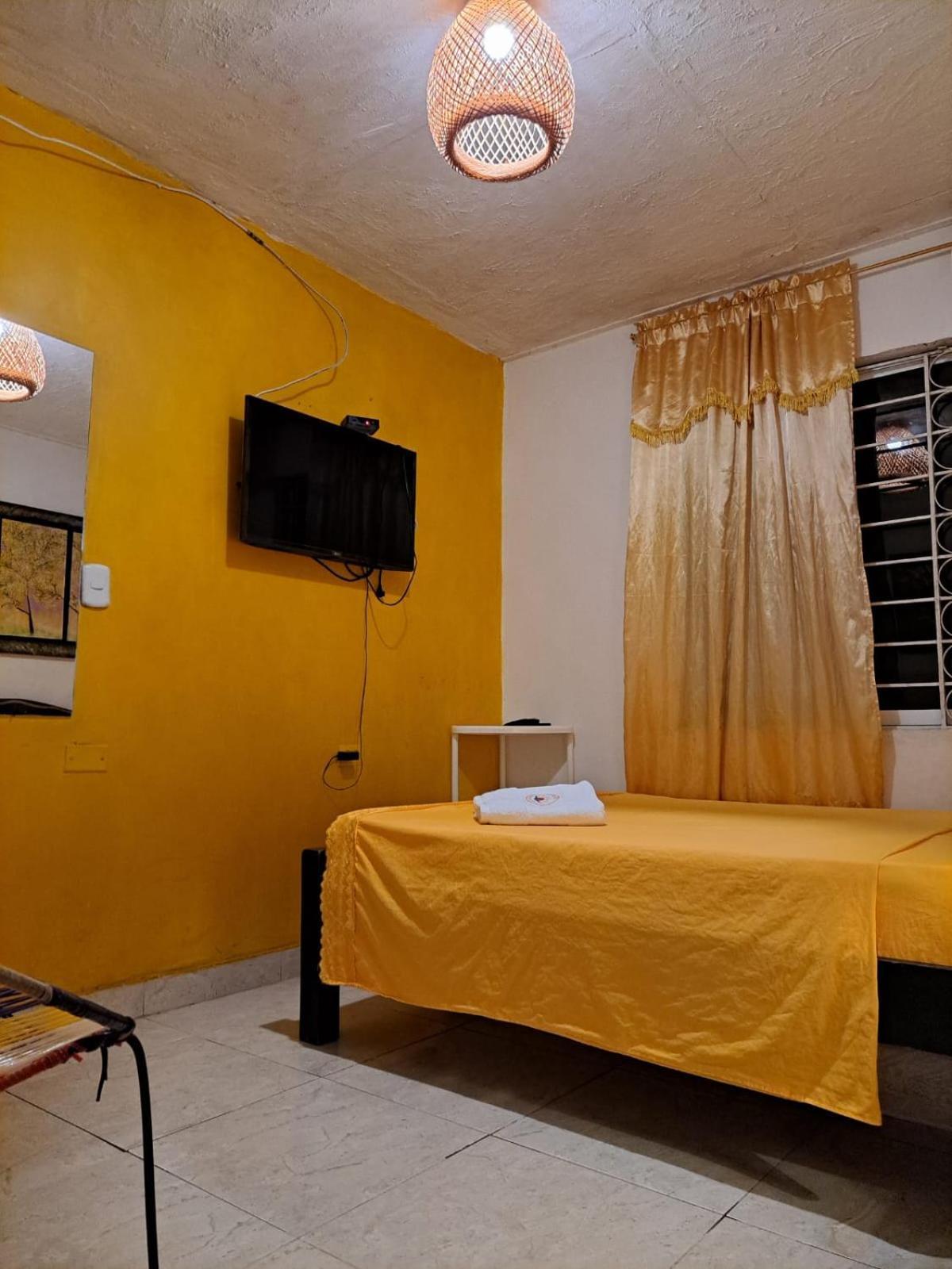 Hostel Shalom Adonai Cartagène Extérieur photo