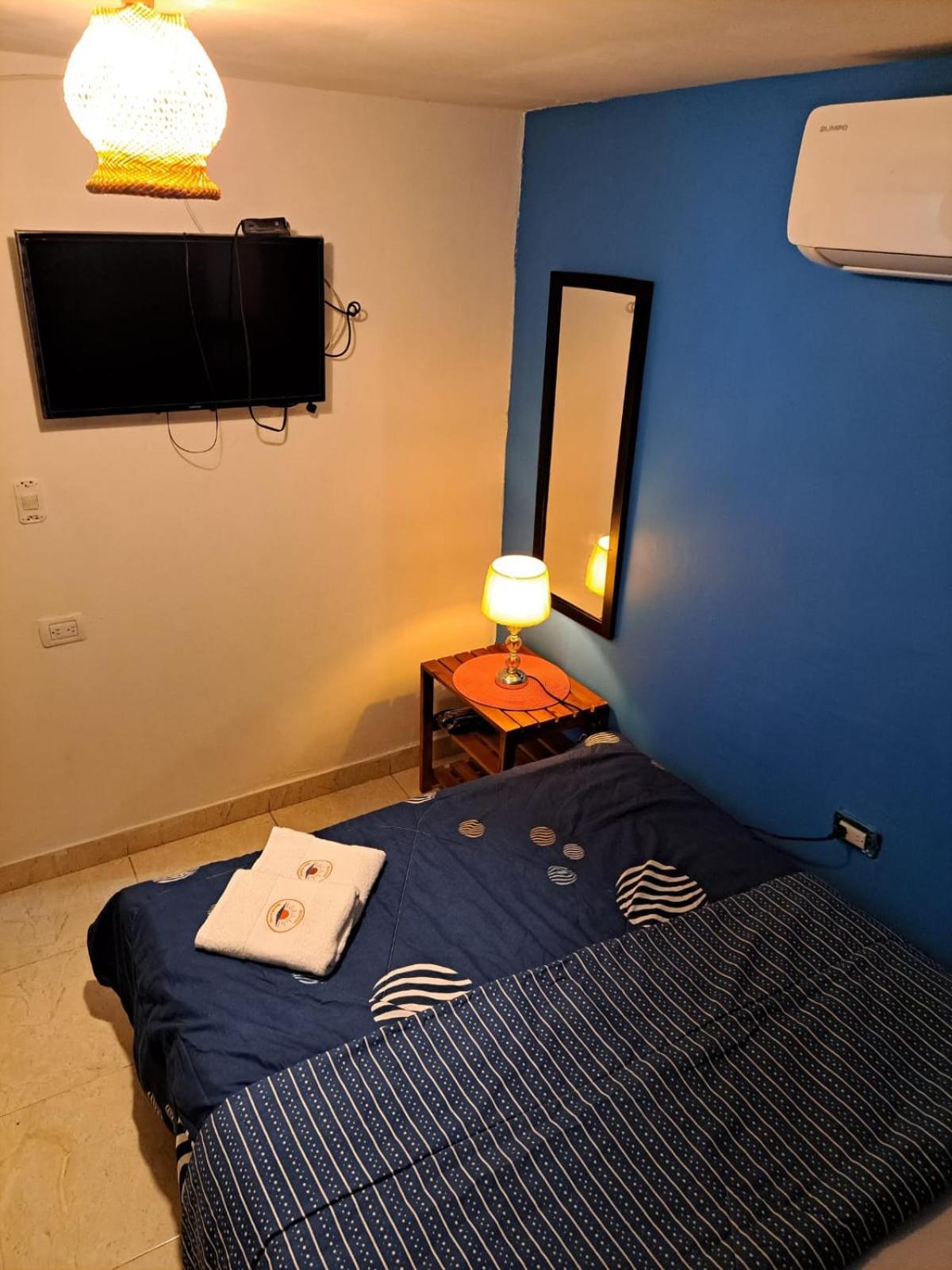 Hostel Shalom Adonai Cartagène Extérieur photo