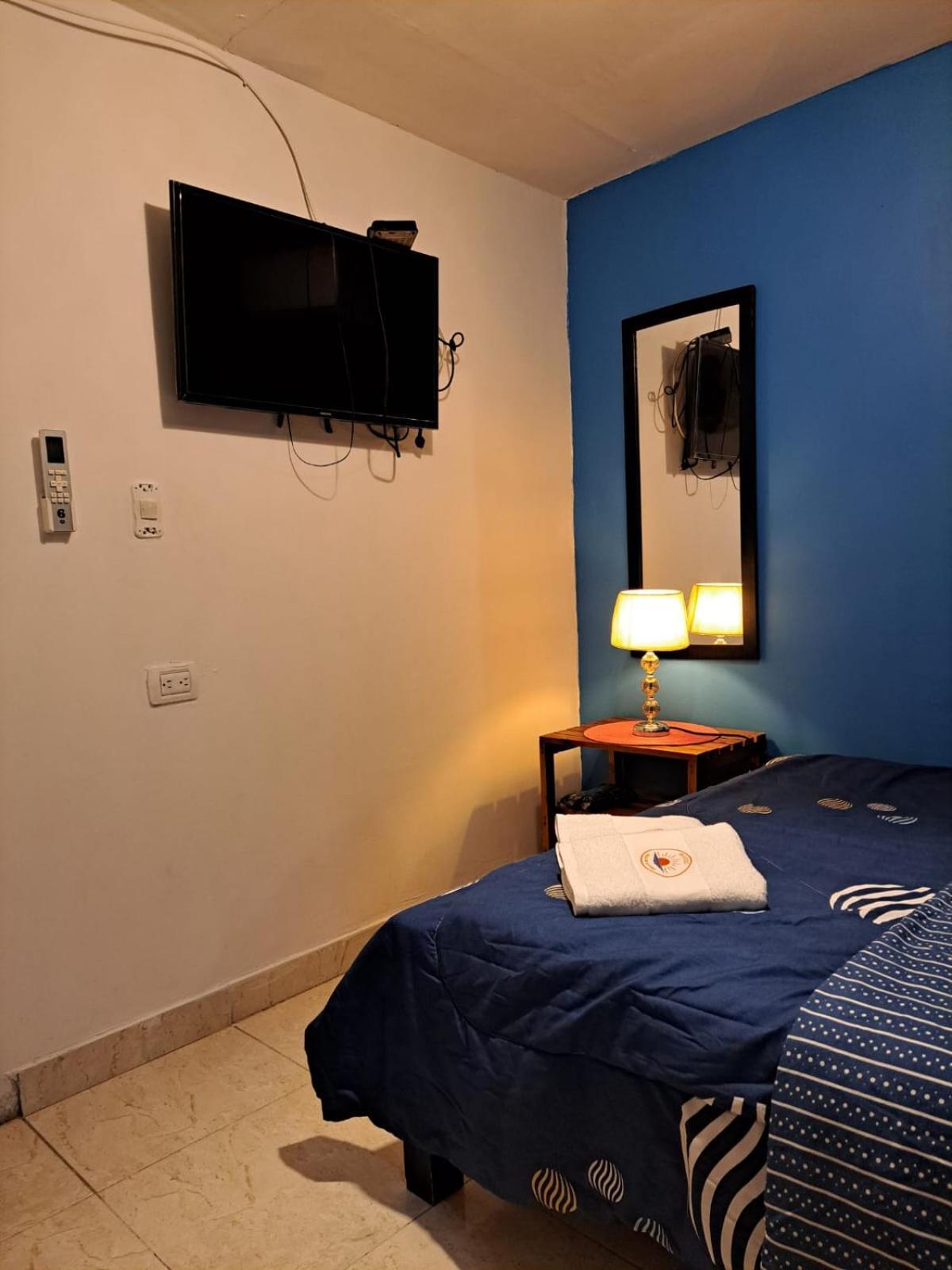 Hostel Shalom Adonai Cartagène Extérieur photo