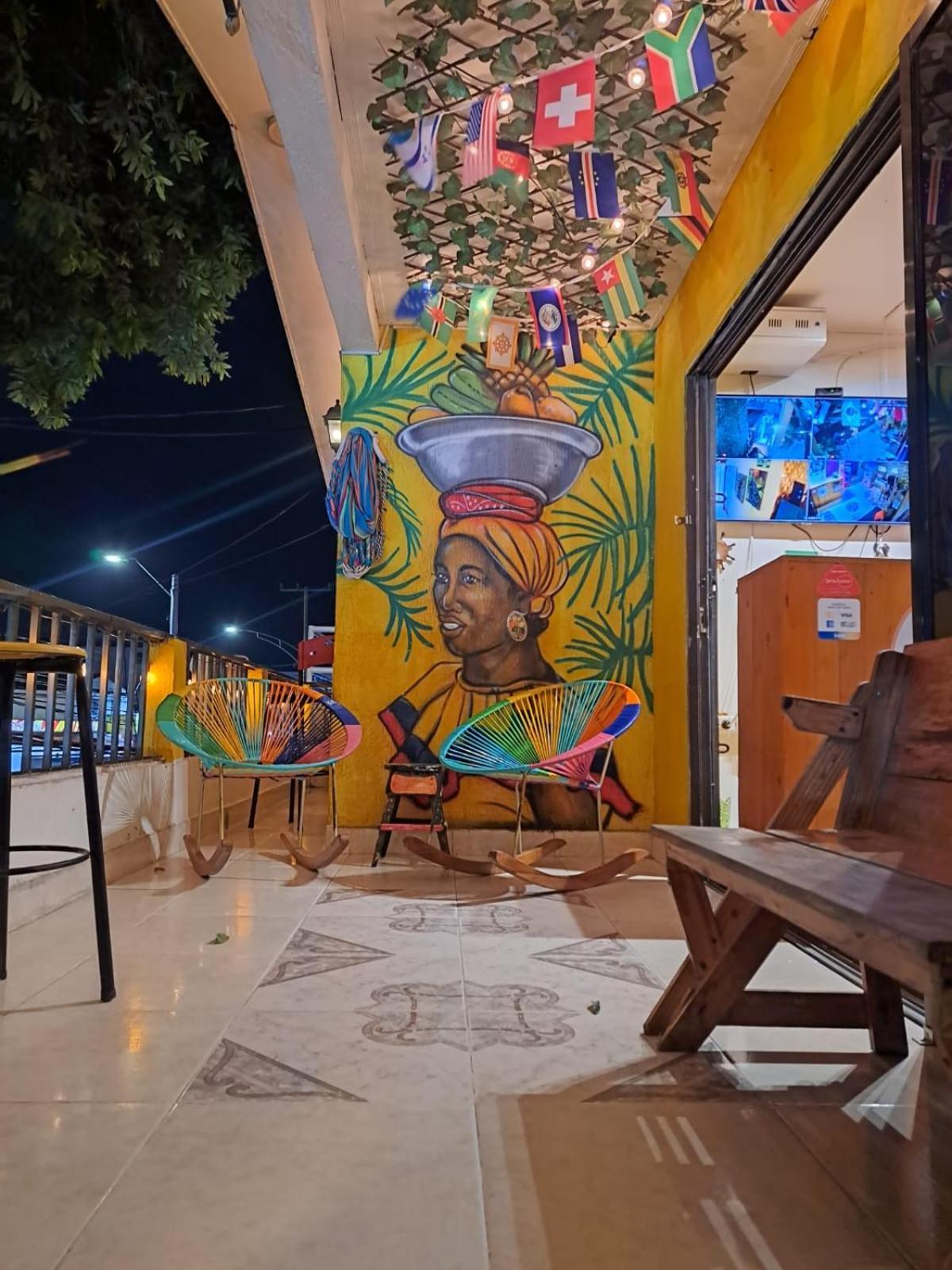 Hostel Shalom Adonai Cartagène Extérieur photo
