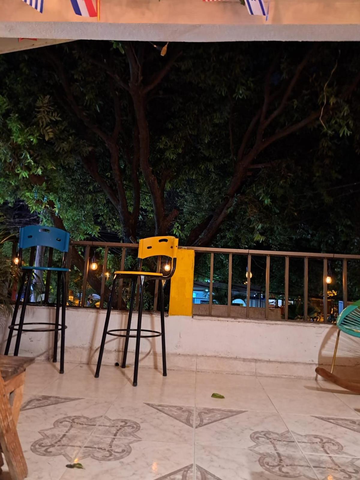 Hostel Shalom Adonai Cartagène Extérieur photo